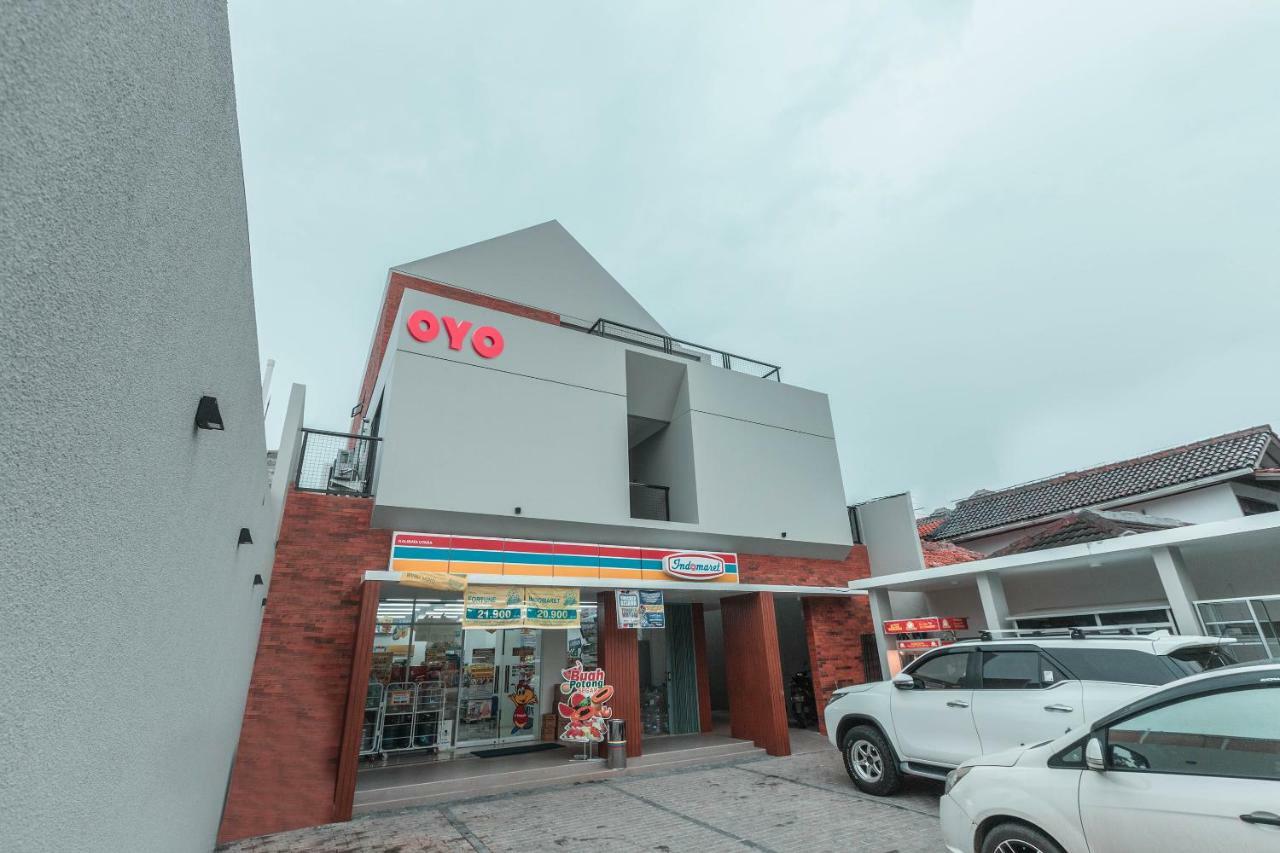 Отель Oyo 780 Acg House Kalibata Syariah Джакарта Экстерьер фото